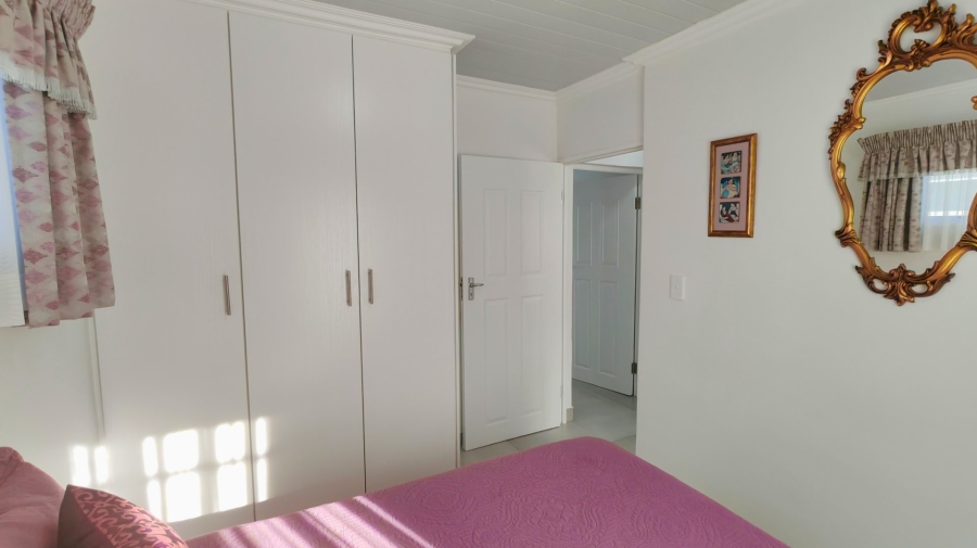 2 Bedroom Property for Sale in Tergniet Western Cape